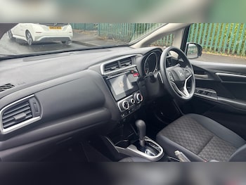 Used Honda Jazz 2015 for sale - 78123149: Photo