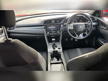 Used Honda Civic 2018 for sale - 78152616: Photo