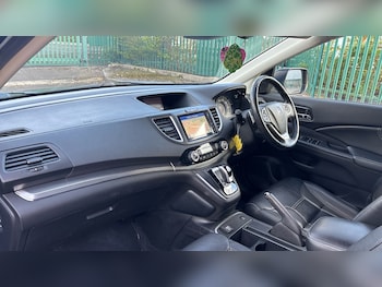 Used Honda CR-V 2017 for sale - 78009054: Photo