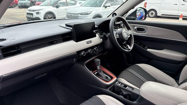 Used Honda HR-V 2025 for sale - 75612756: Photo 2