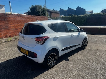 Used Hyundai i10 2019 for sale - 75611885: Photo
