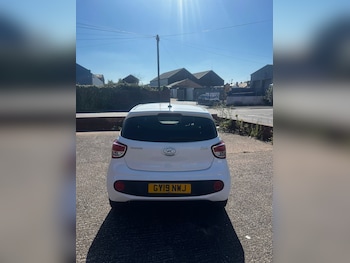 Used Hyundai i10 2019 for sale - 75611885: Photo