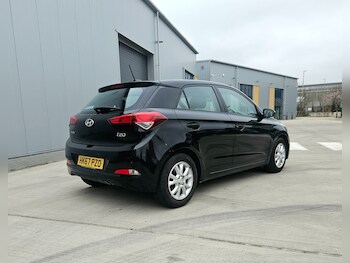 Used Hyundai i20 2017 for sale - 77791209: Photo