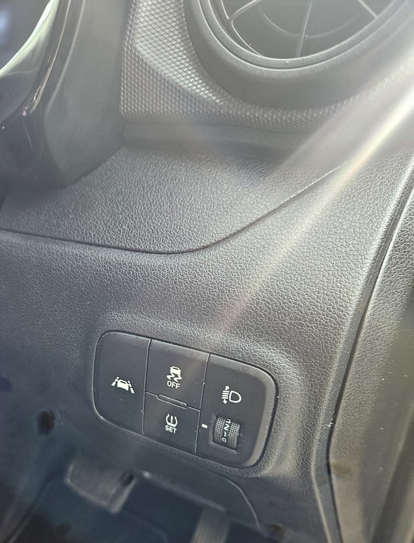 Used Hyundai i10 2022 for sale - 75029758: Photo 11