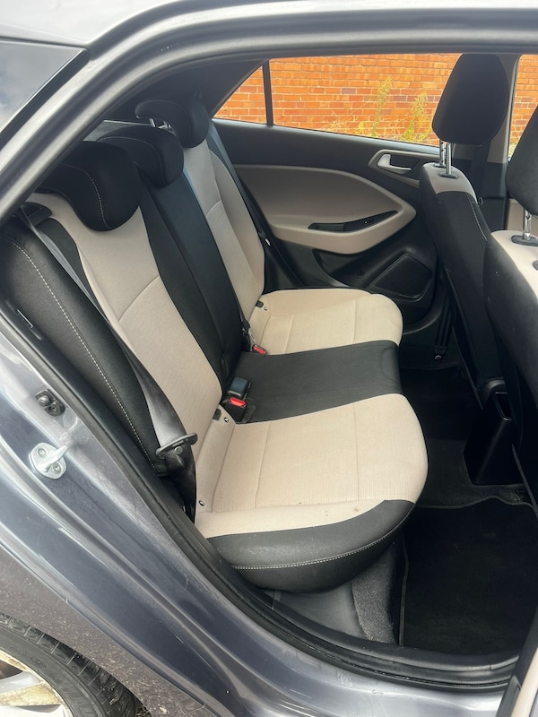 Used Hyundai i20 2015 for sale - 75753557: Photo 12