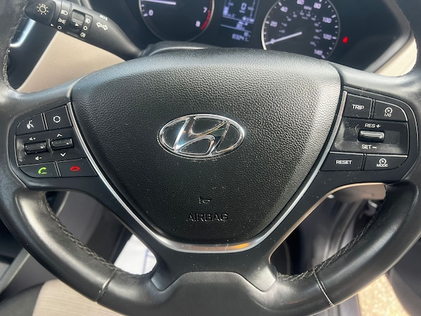 Used Hyundai i20 2015 for sale - 75753557: Photo 13