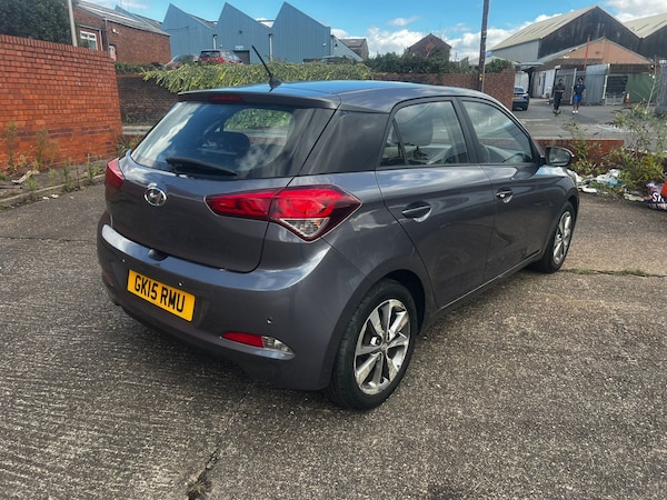 Used Hyundai i20 2015 for sale - 75753557: Photo 3