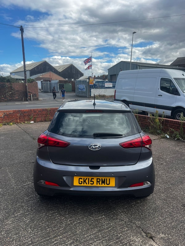 Used Hyundai i20 2015 for sale - 75753557: Photo 4