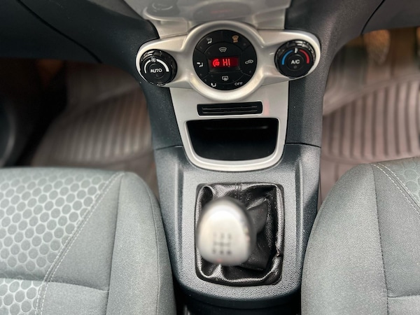 Used Ford Fiesta 2009 for sale - 74943382: Photo 13