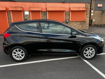 Used Ford Fiesta 2018 for sale - 78945353: Photo