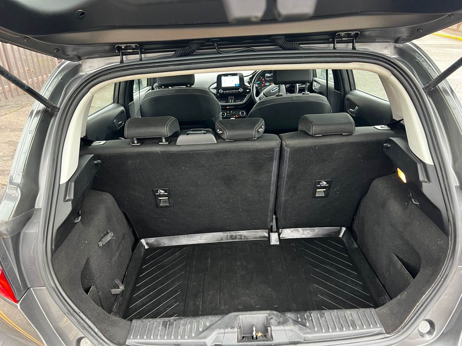 Used Ford Fiesta 2018 for sale - 77370860: Photo 15