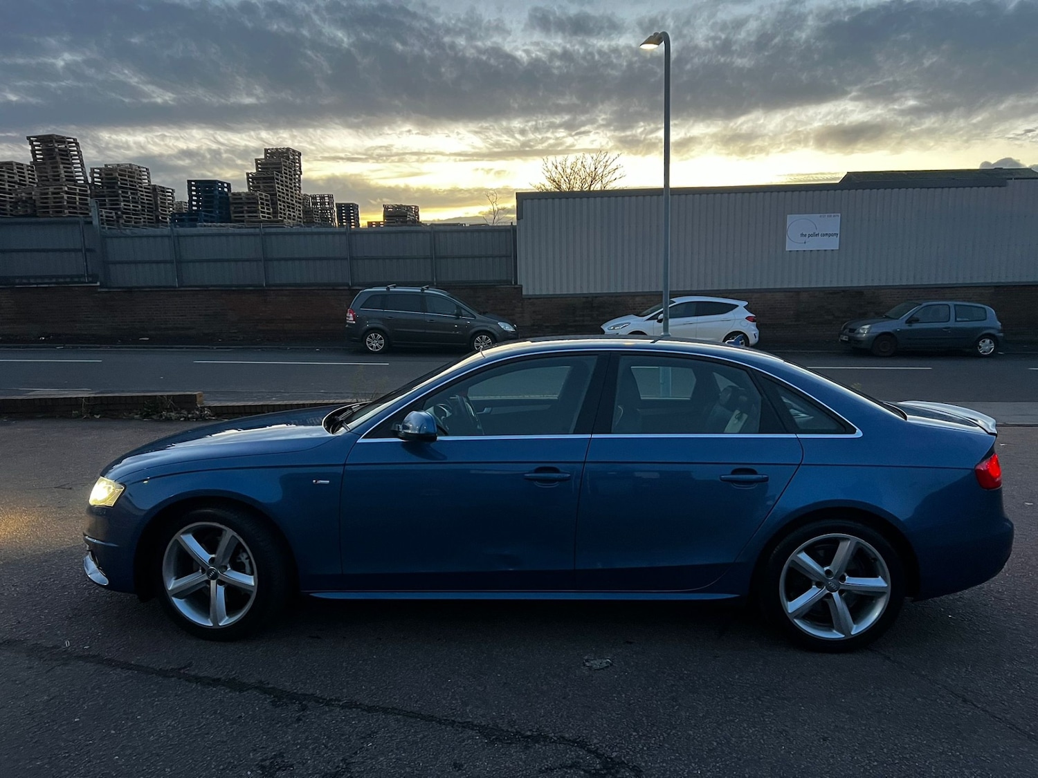 Used Audi A4 2012 for sale - 76919716: Photo 6
