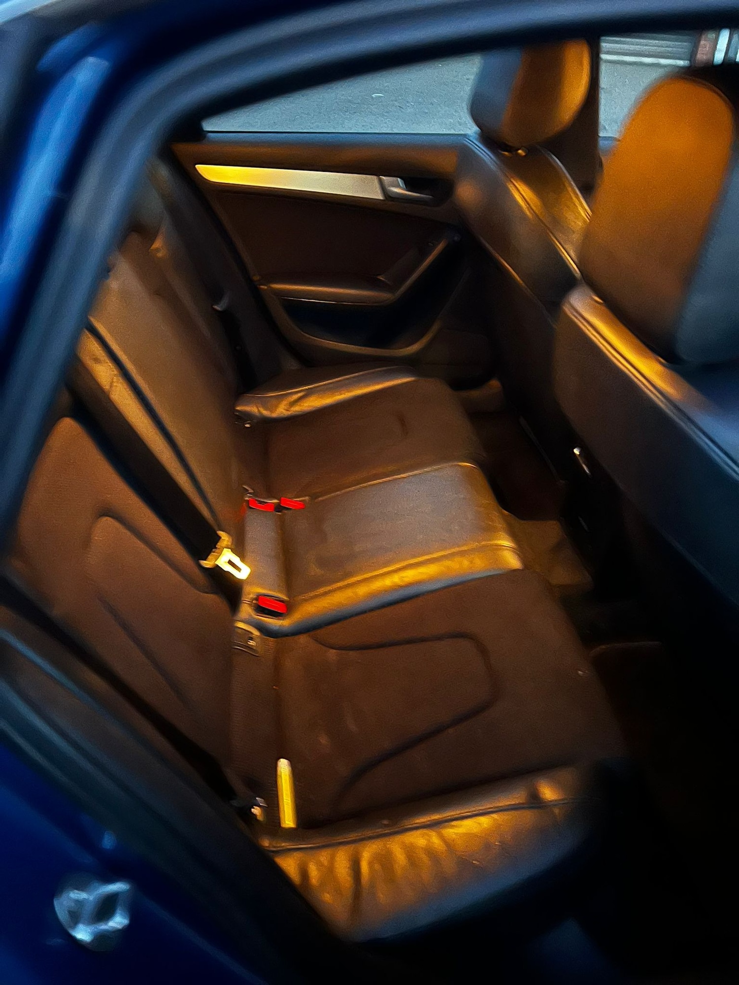 Used Audi A4 2012 for sale - 76919716: Photo 9