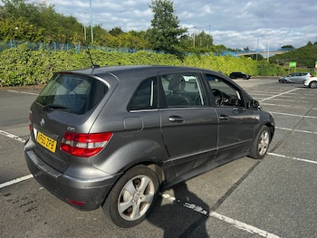 Used Mercedes-Benz B Class 2010 for sale - 78489059: Photo