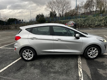 Used Ford Fiesta 2018 for sale - 77493138: Photo