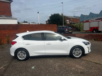 Used Ford Focus 2020 for sale - 75502003: Photo