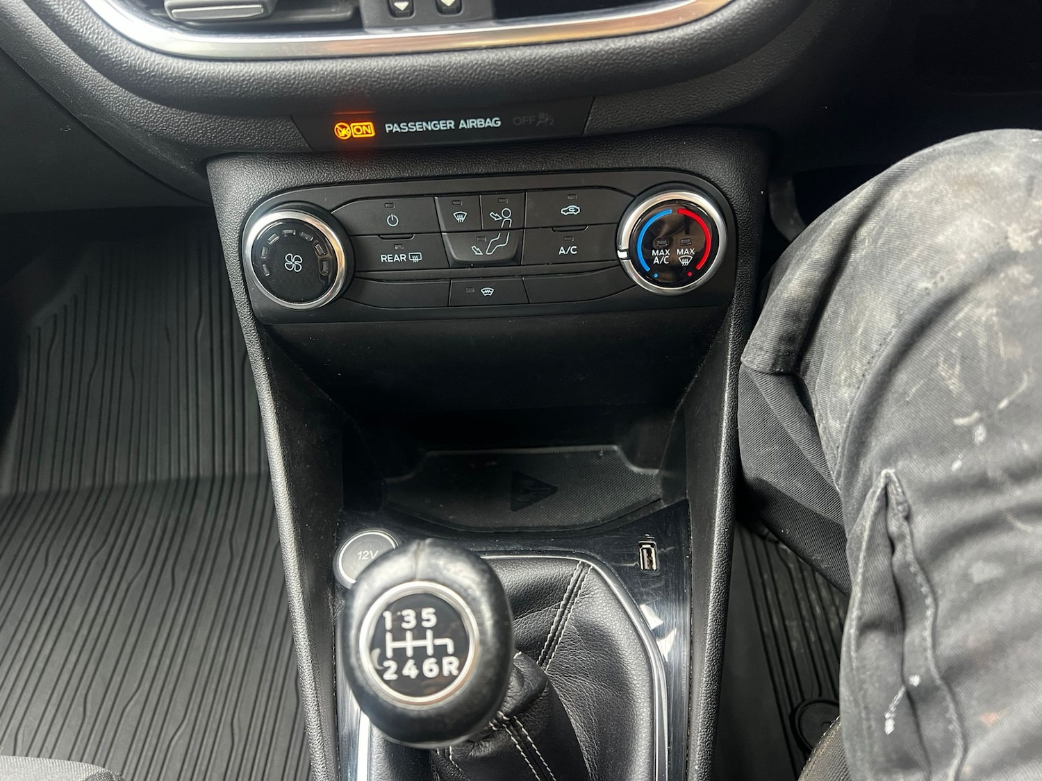 Used Ford Fiesta 2018 for sale - 78112382: Photo 15