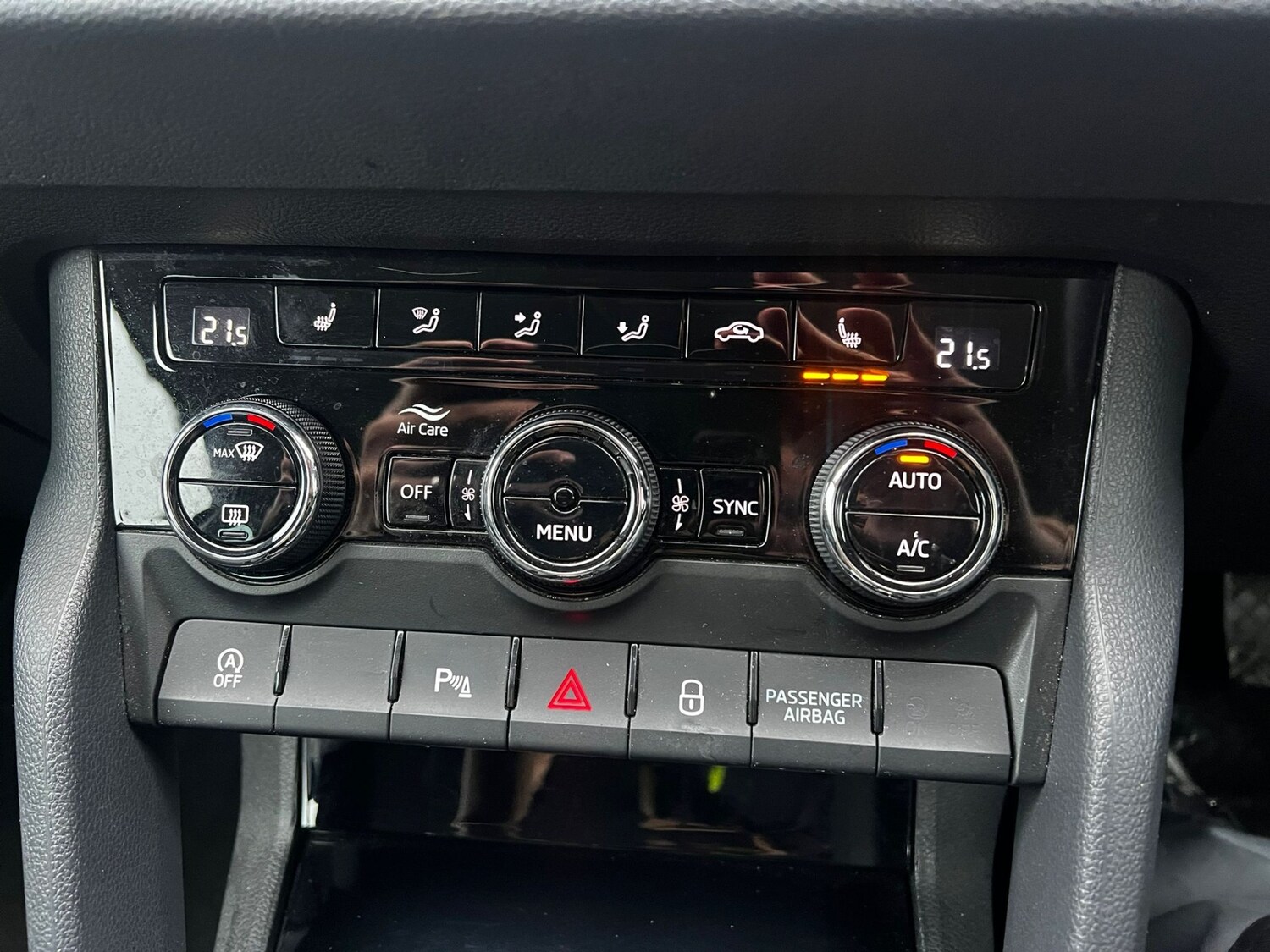 Used Skoda Karoq 2023 for sale - 77449857: Photo 18