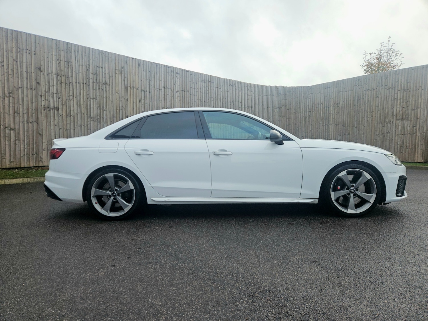 Used Audi A4 2020 for sale - 76526095: Photo 2