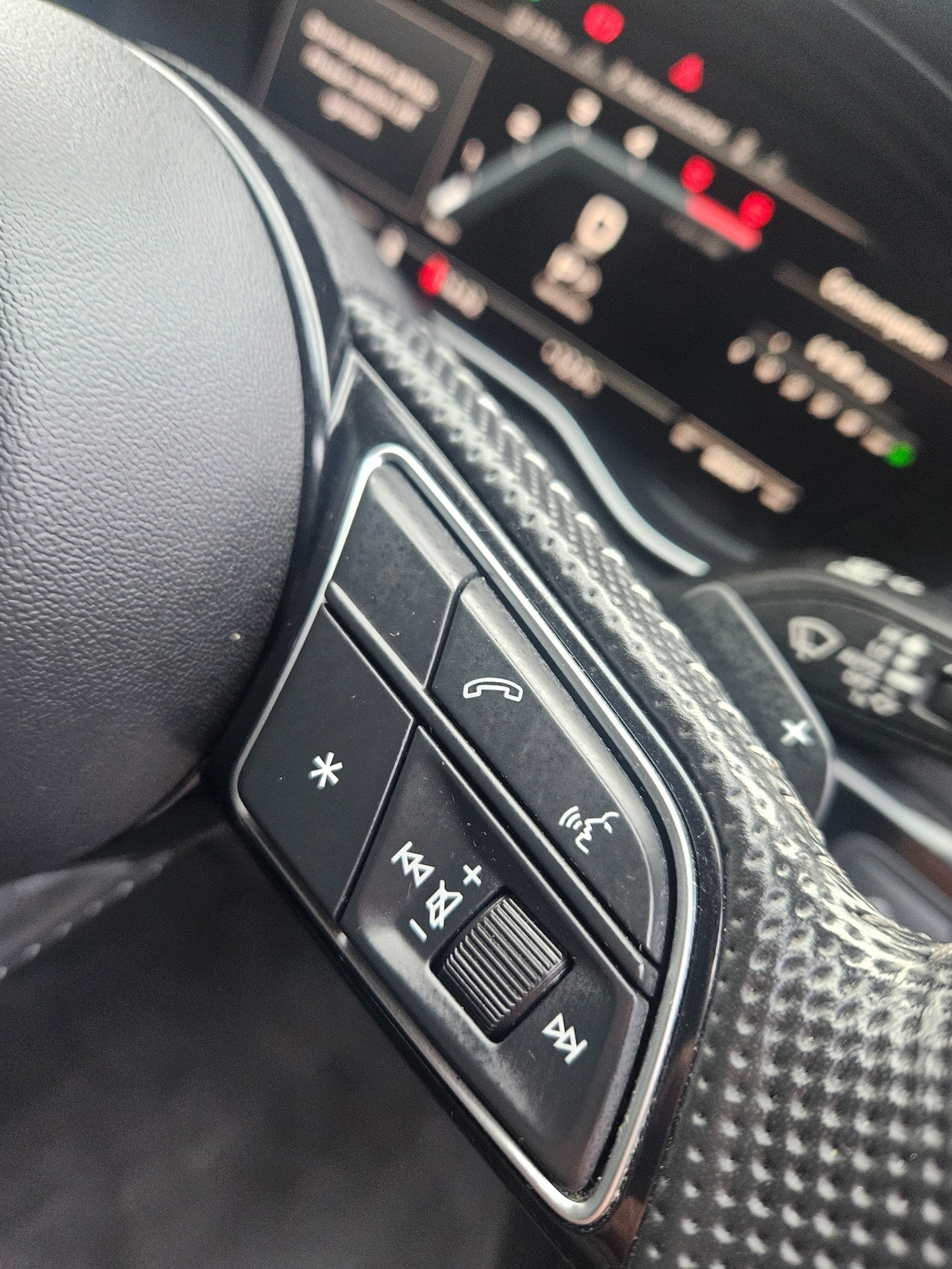 Used Audi A4 2020 for sale - 76526095: Photo 32