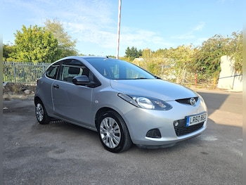 Used Mazda Mazda2 2010 for sale - 75560112: Photo