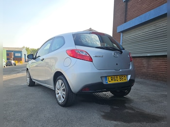 Used Mazda Mazda2 2010 for sale - 75560112: Photo