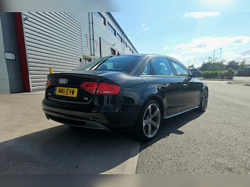 Used Audi A4 2011 for sale - 79074162: Photo