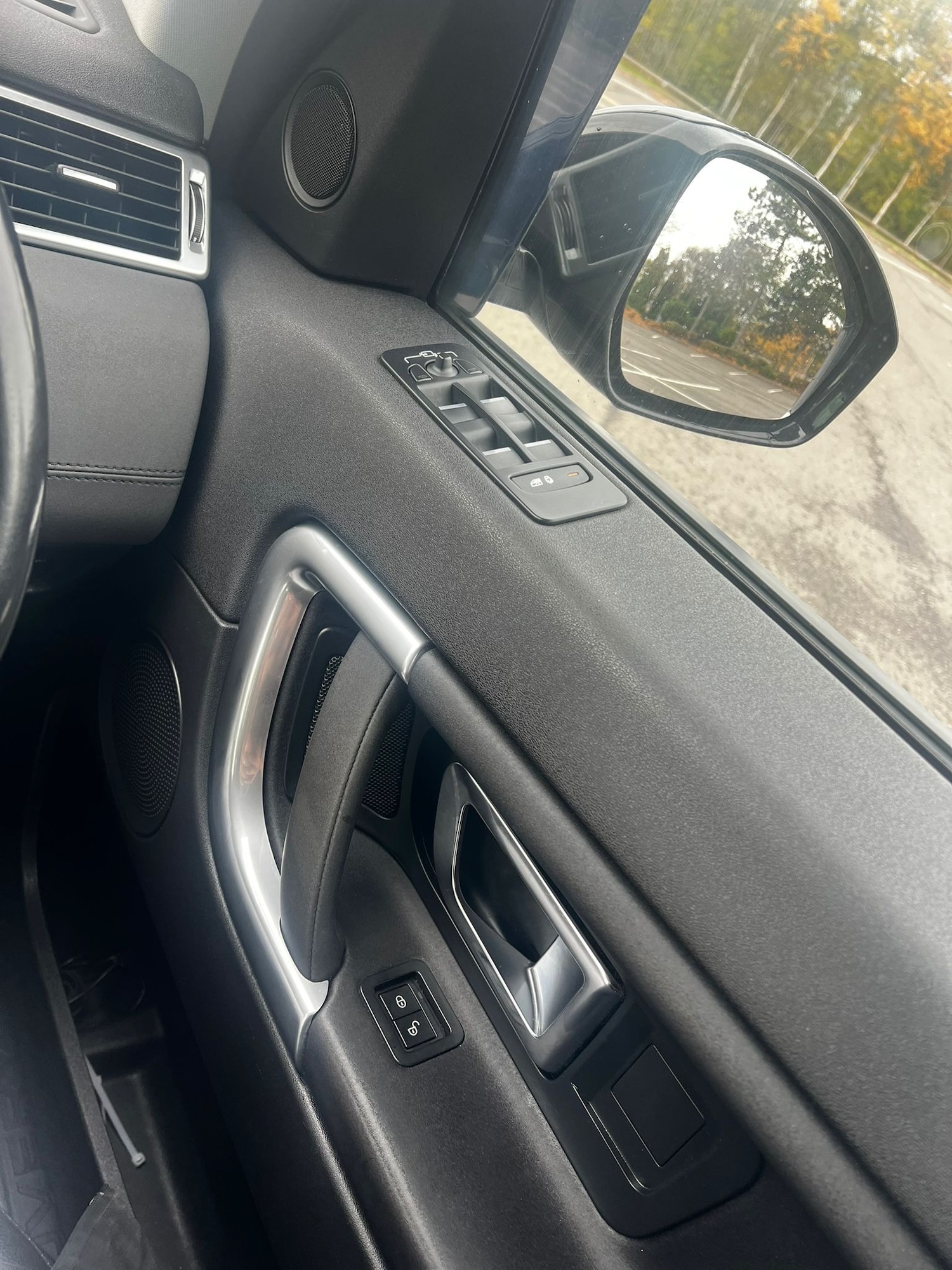 Used Land Rover Discovery Sport 2018 for sale - 76379129: Photo 13