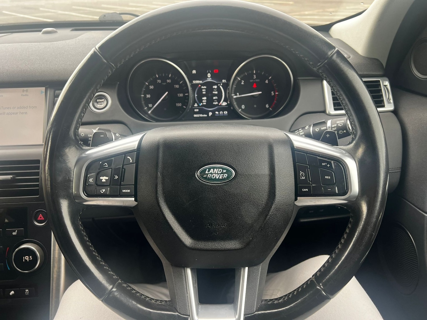 Used Land Rover Discovery Sport 2018 for sale - 76379129: Photo 16