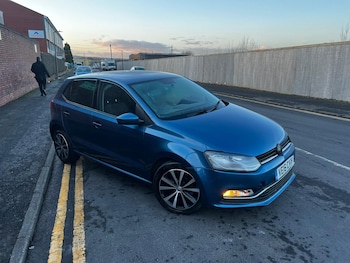 Used Volkswagen Polo 2016 for sale - 77357478: Photo