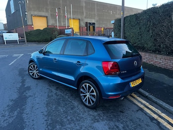 Used Volkswagen Polo 2016 for sale - 77357478: Photo