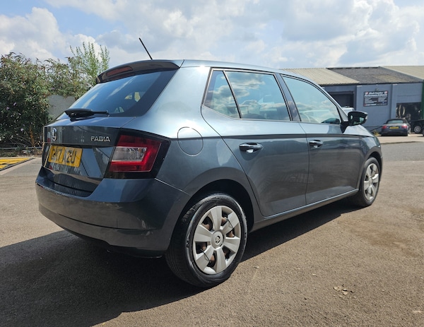 Used Skoda Fabia 2017 for sale - 75594335: Photo 3