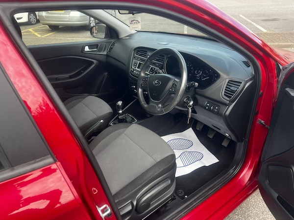 Used Hyundai i20 2017 for sale - 75761646: Photo 7