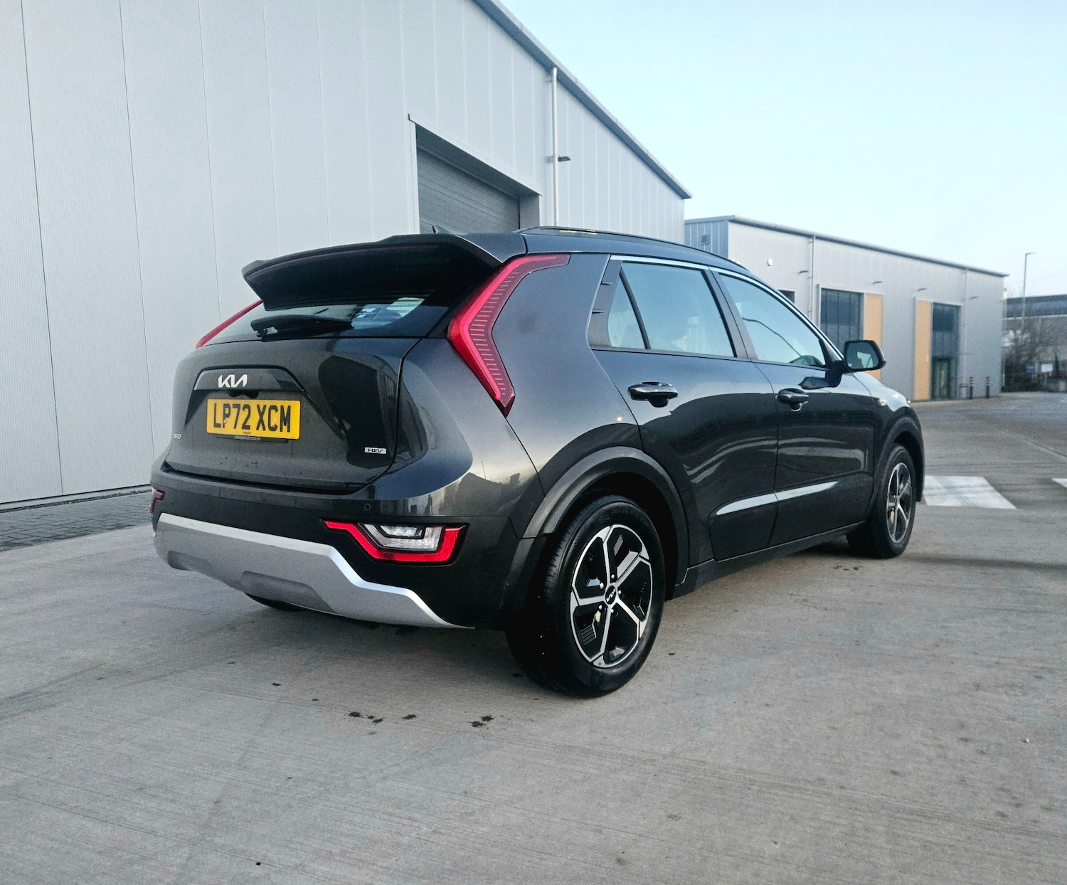 Used Kia Niro 2023 for sale - 77013217: Photo 2