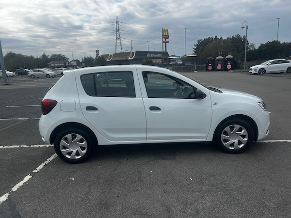 Used Dacia Sandero 2018 for sale - 75664852: Photo 2