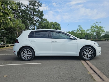 Used Volkswagen Golf 2019 for sale - 74683235: Photo