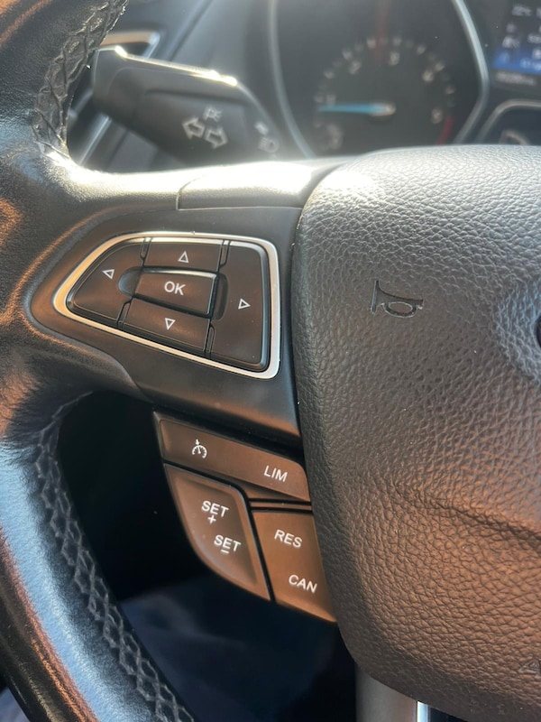 Used Ford Focus 2015 for sale - 75069054: Photo 12
