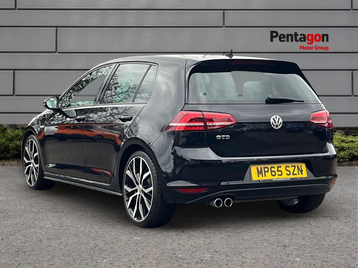 Used Volkswagen Golf 2016 for sale - 76541110: Photo 2