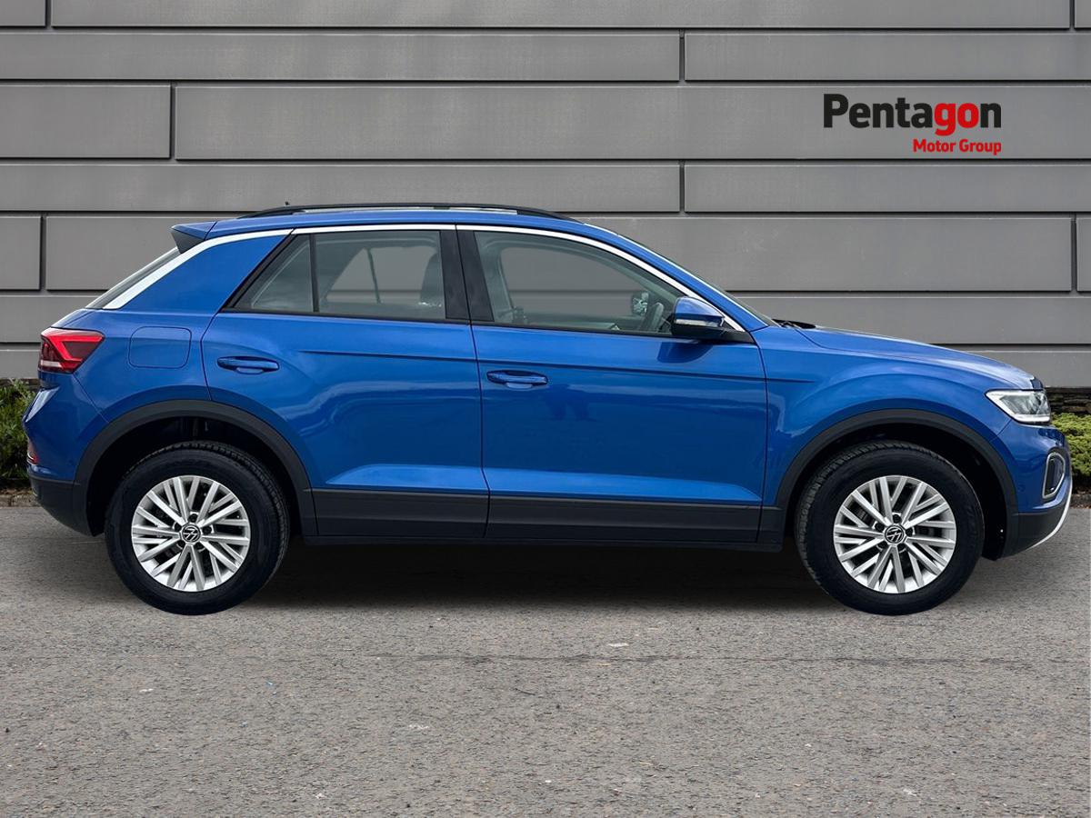 Used Volkswagen T-Roc 2023 for sale - 76875970: Photo 13