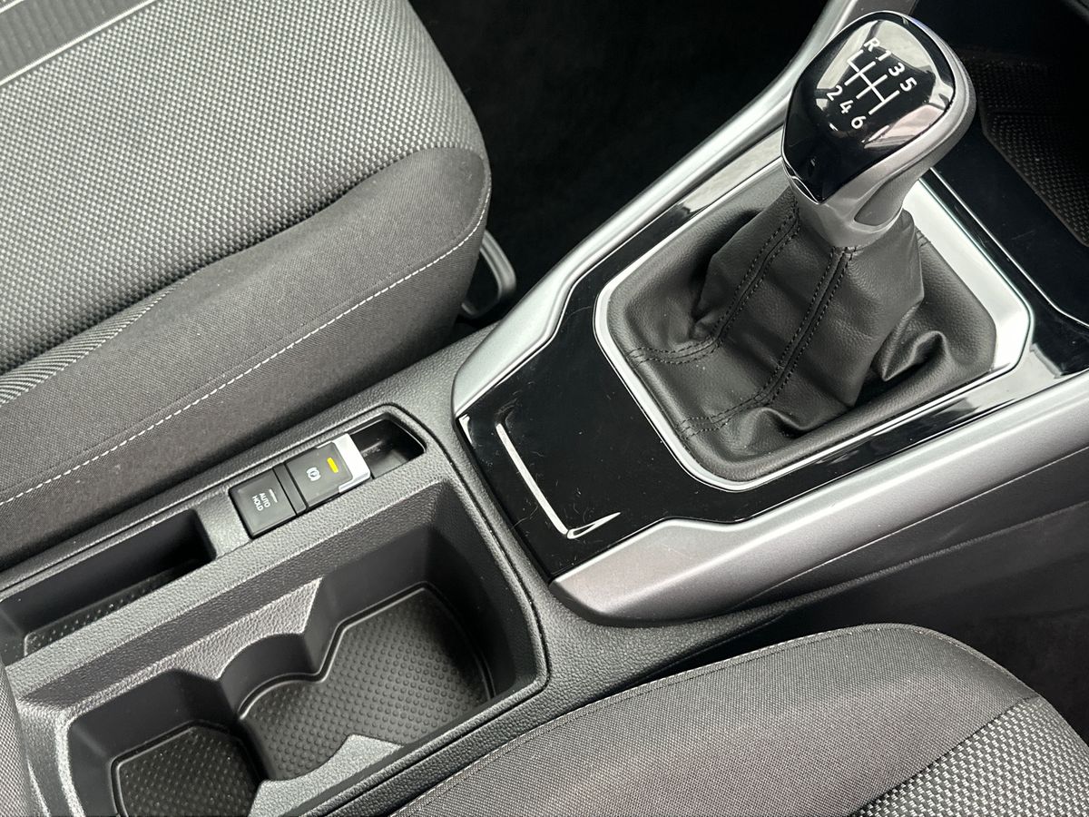 Used Volkswagen T-Roc 2023 for sale - 76875970: Photo 27