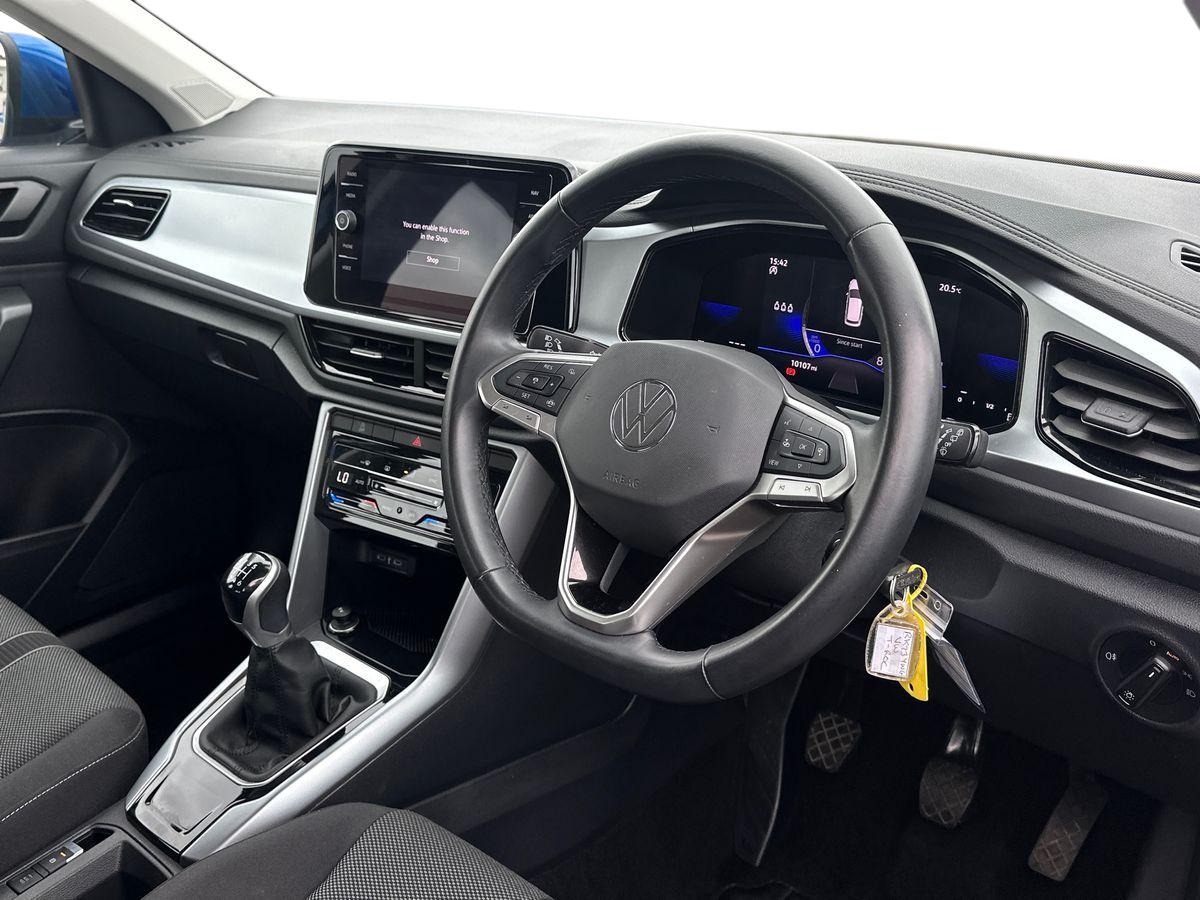 Used Volkswagen T-Roc 2023 for sale - 76875970: Photo 5