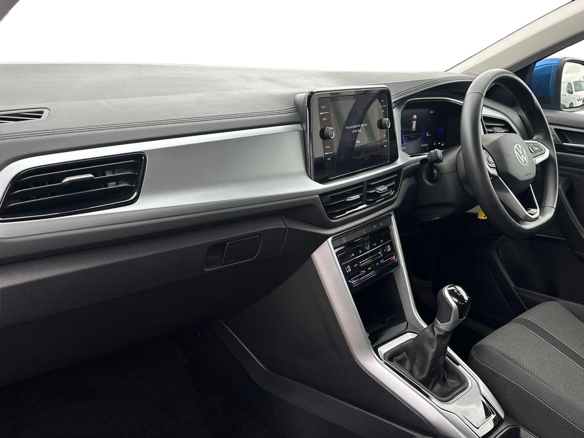 Used Volkswagen T-Roc 2023 for sale - 76875970: Photo 8