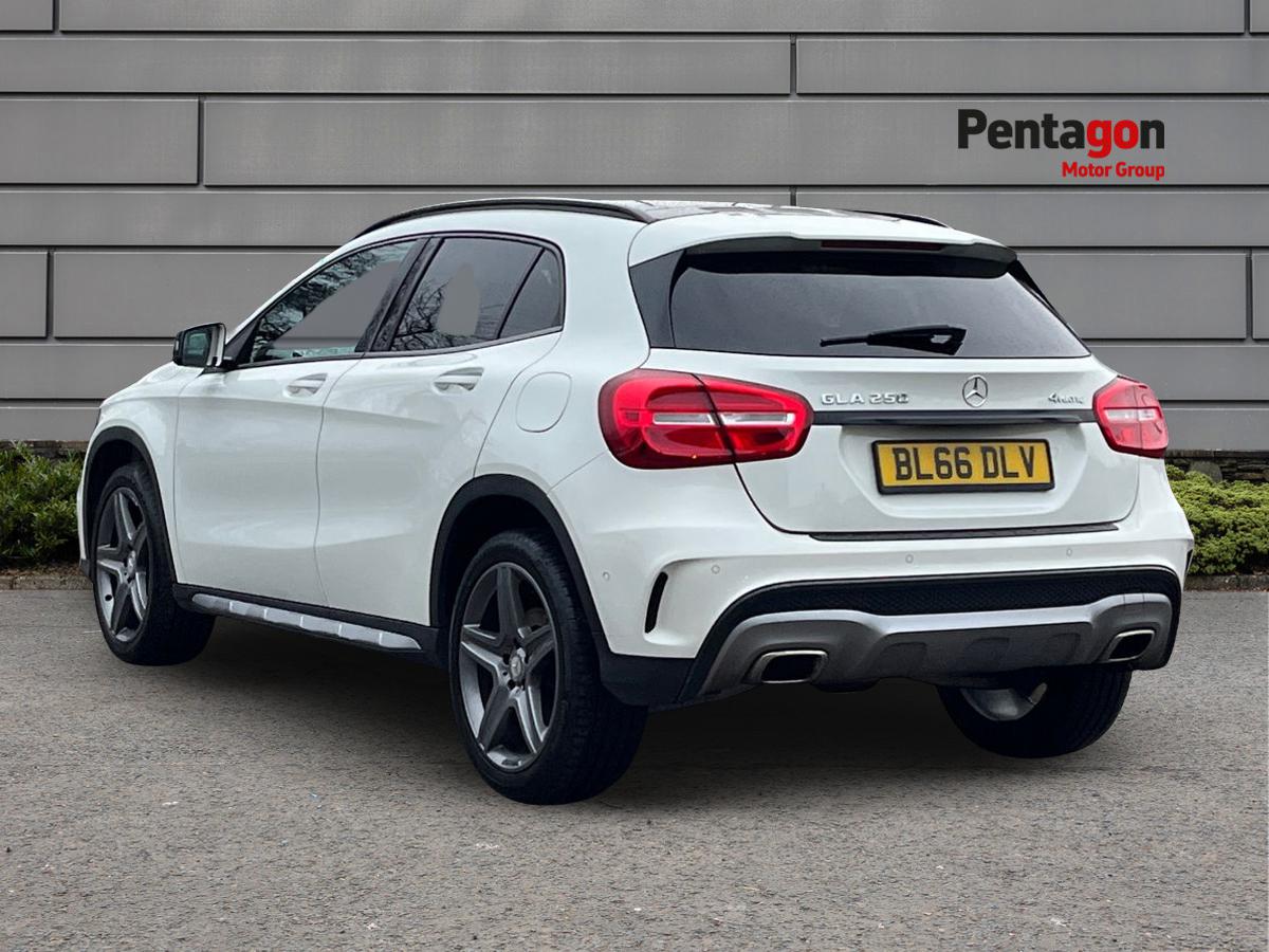 Used Mercedes-Benz GLA 2017 for sale - 77096839: Photo 2