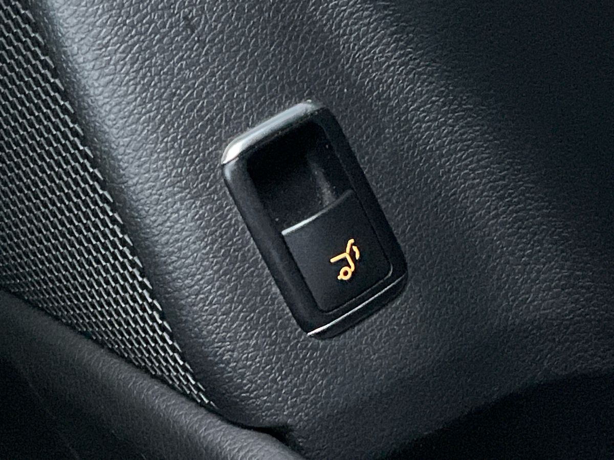 Used Mercedes-Benz GLA 2017 for sale - 77096839: Photo 32