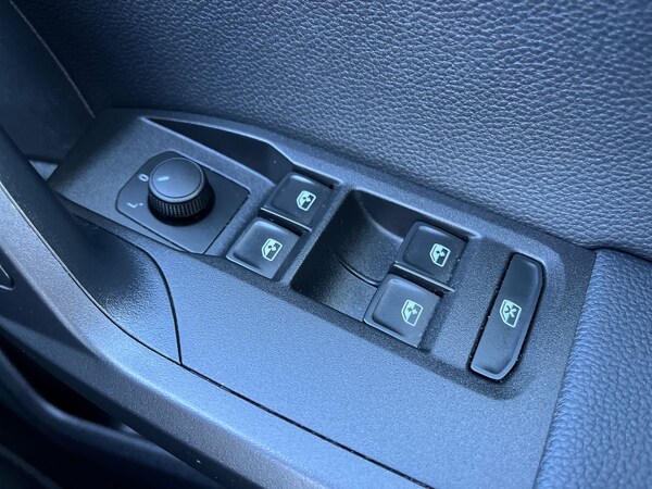 Used SEAT Arona 2023 for sale - 75679742: Photo 30