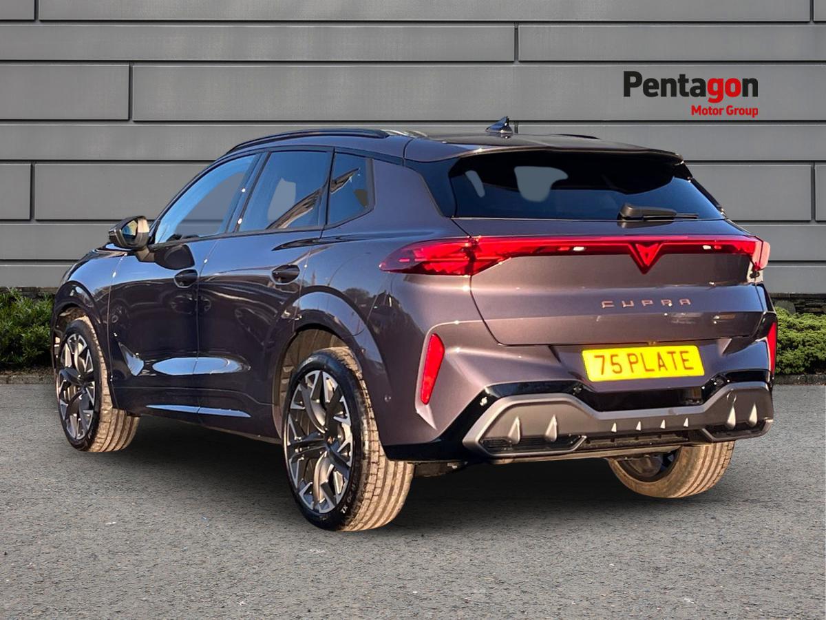 Used Cupra Terramar 2025 for sale - 76257176: Photo 2