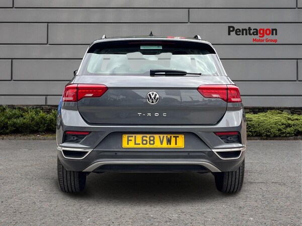 Used Volkswagen T-Roc 2018 for sale - 75428091: Photo 16