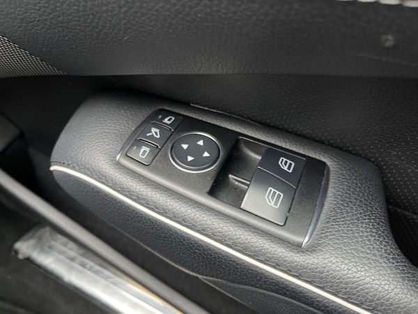 Used Mercedes-Benz SL 2013 for sale - 76163888: Photo 33