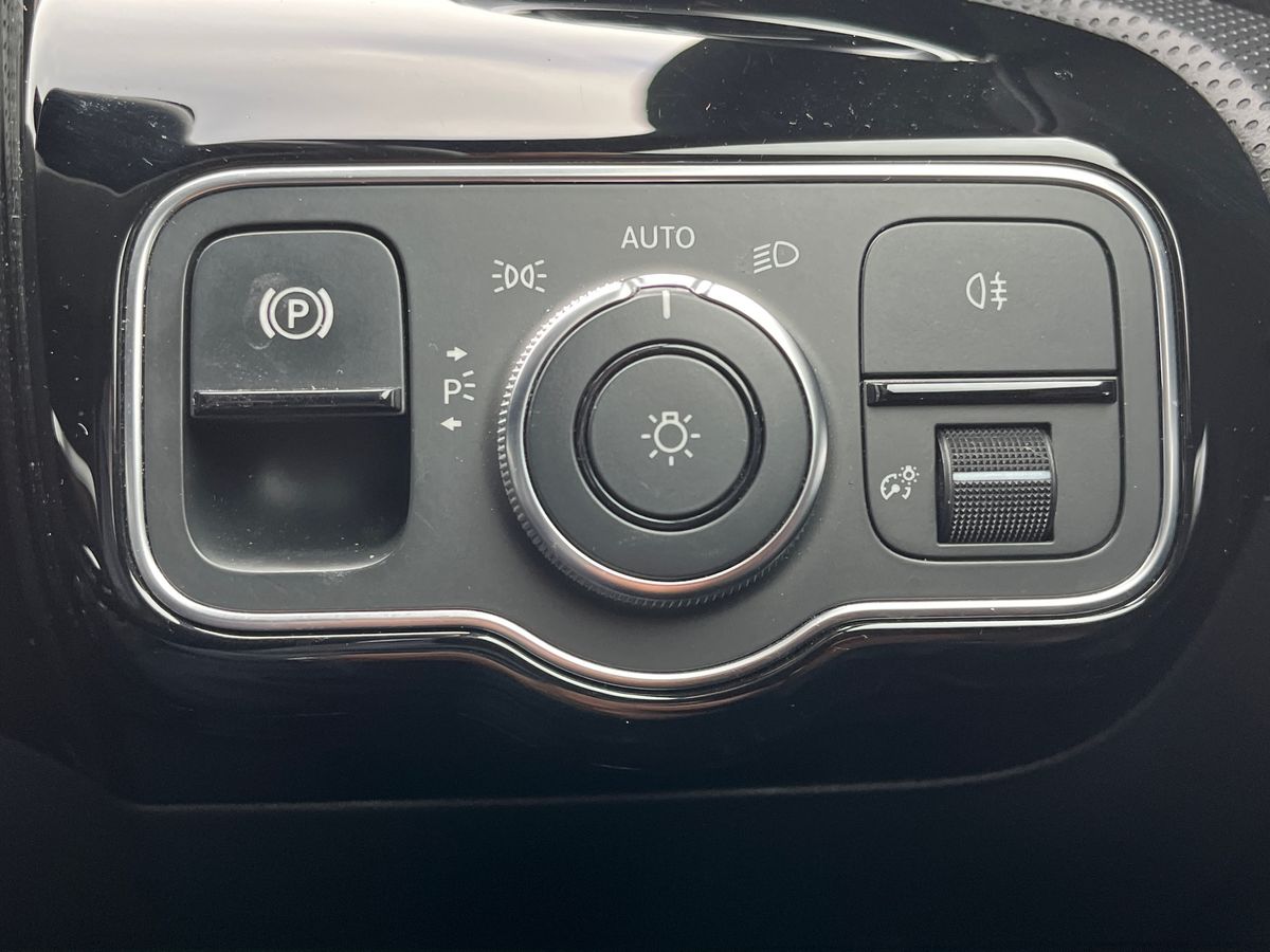 Used Mercedes-Benz A-Class 2019 for sale - 76450222: Photo 32