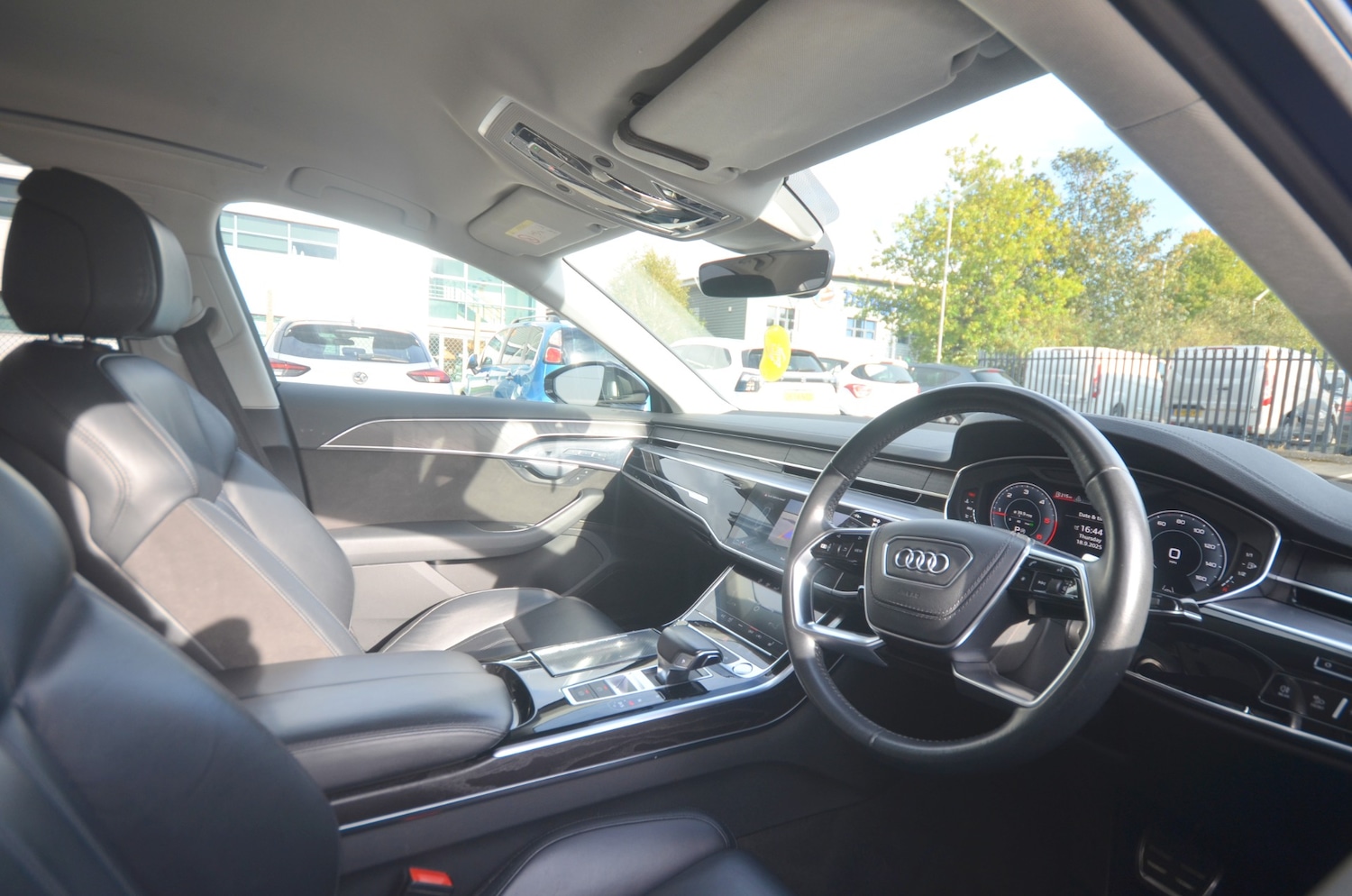 Used Audi A8 2018 for sale - 76322171: Photo 11